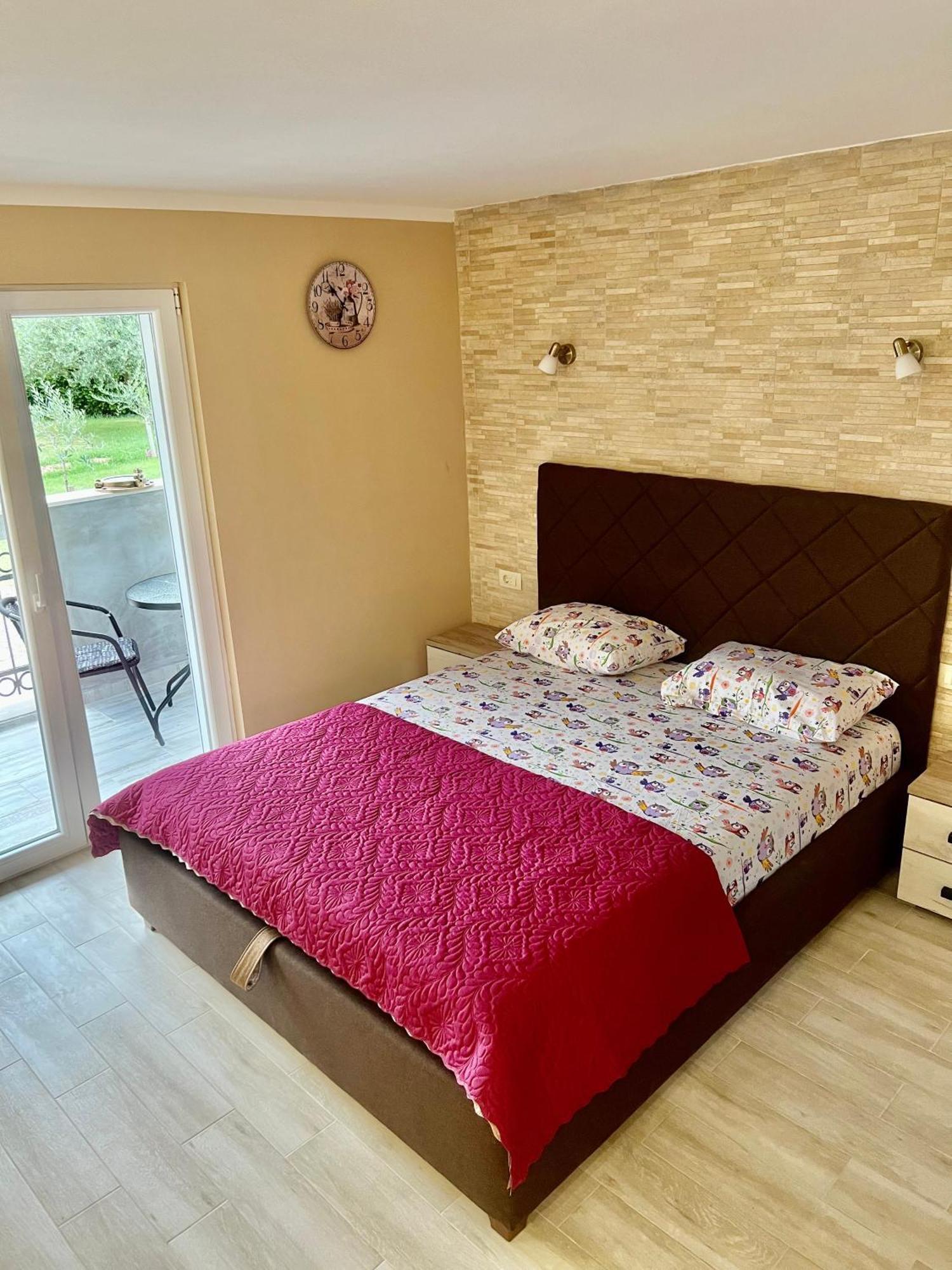 Studio Elena Tivat Room photo
